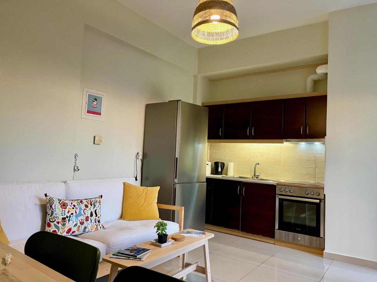 100 Meters From The Sea Apartment Xylokastro Exterior photo