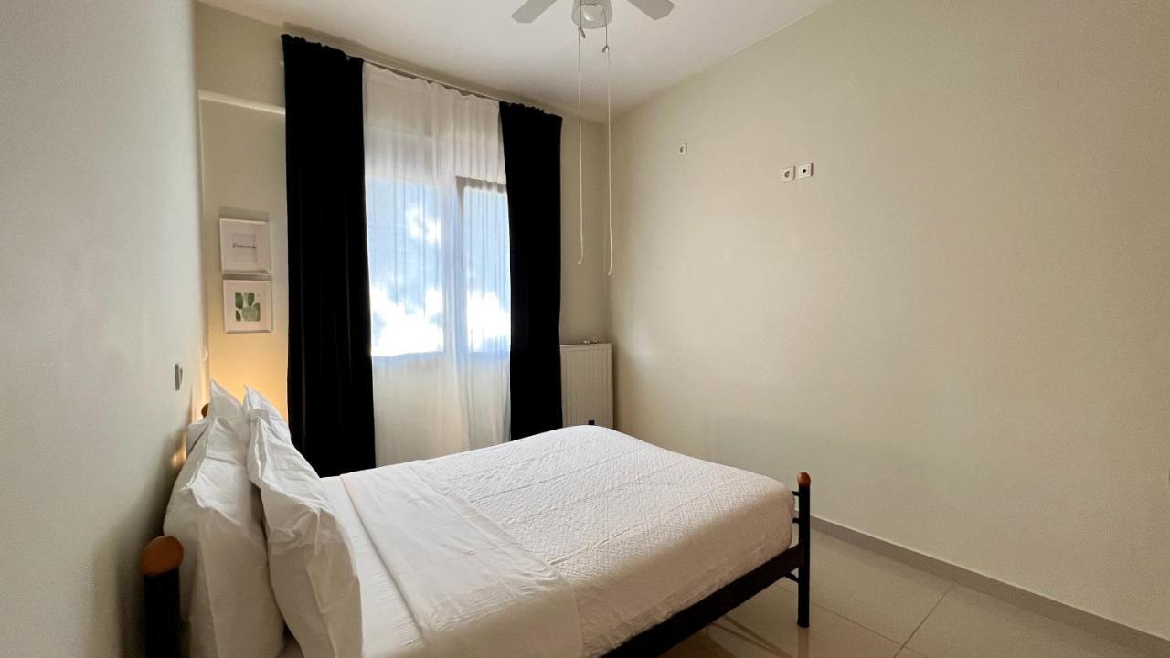 100 Meters From The Sea Apartment Xylokastro Exterior photo