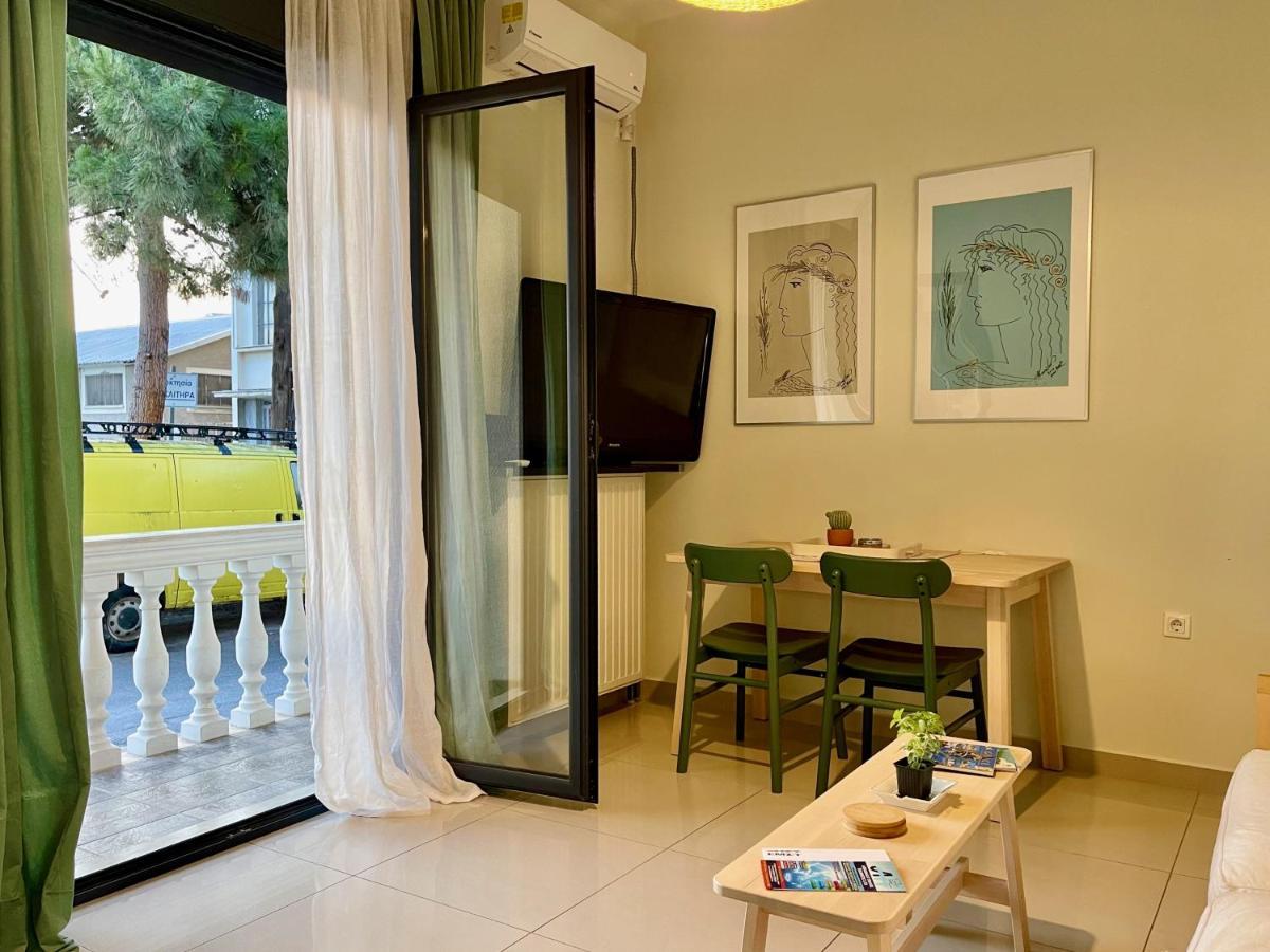 100 Meters From The Sea Apartment Xylokastro Exterior photo